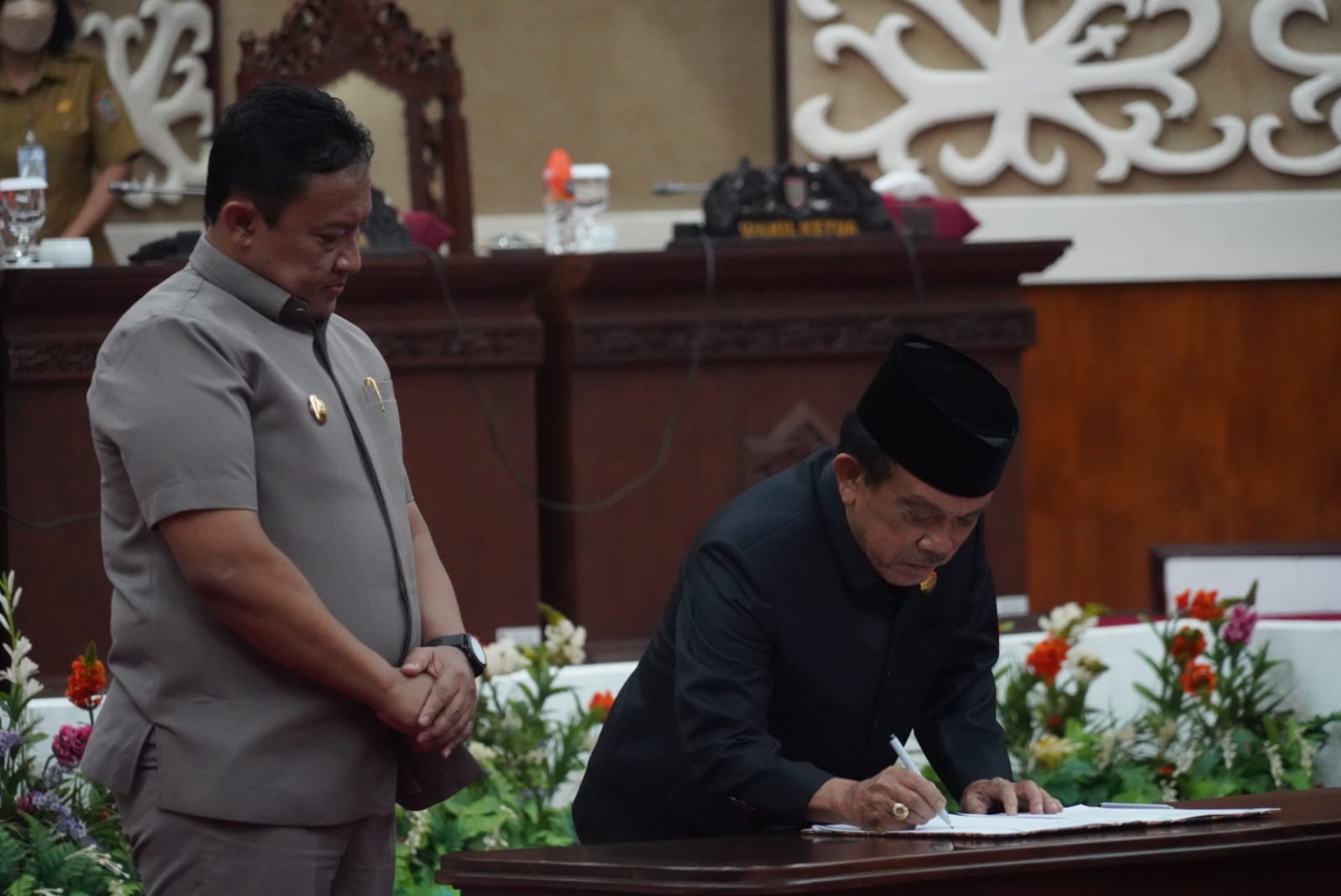 Wagub Edy Pratowo Sampaikan Pendapat Akhir Gubernur terhadap Raperda Prov. Kalteng tentang Dana Cadangan Pemilihan Kepala Daerah Tahun 2024