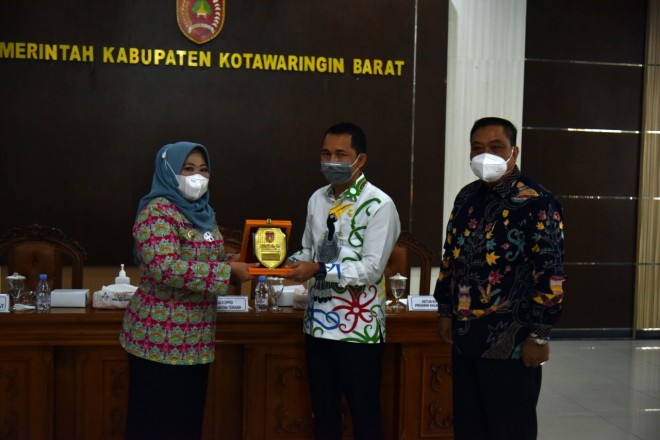 Kunker Komisi II DPRD Provinsi Kalteng, Bupati Hj Nurhidayah Sampaikan Potensi Perikanan Kobar