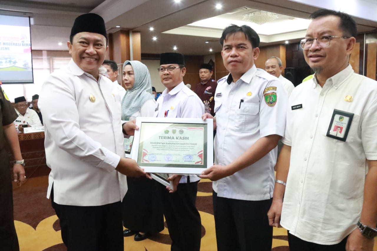 Wagub Edy Pratowo Buka Kegiatan Penyerahan FKUB Award Sekaligus Launching Buku Potret Moderasi Beragama di Tengah Pluralisme