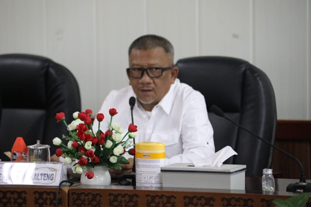 Plt. Sekda H.M Katma F Dirun Pimpin Rapat Persiapan Kegiatan National Halal Fair Tahun 2025 di Kalteng
