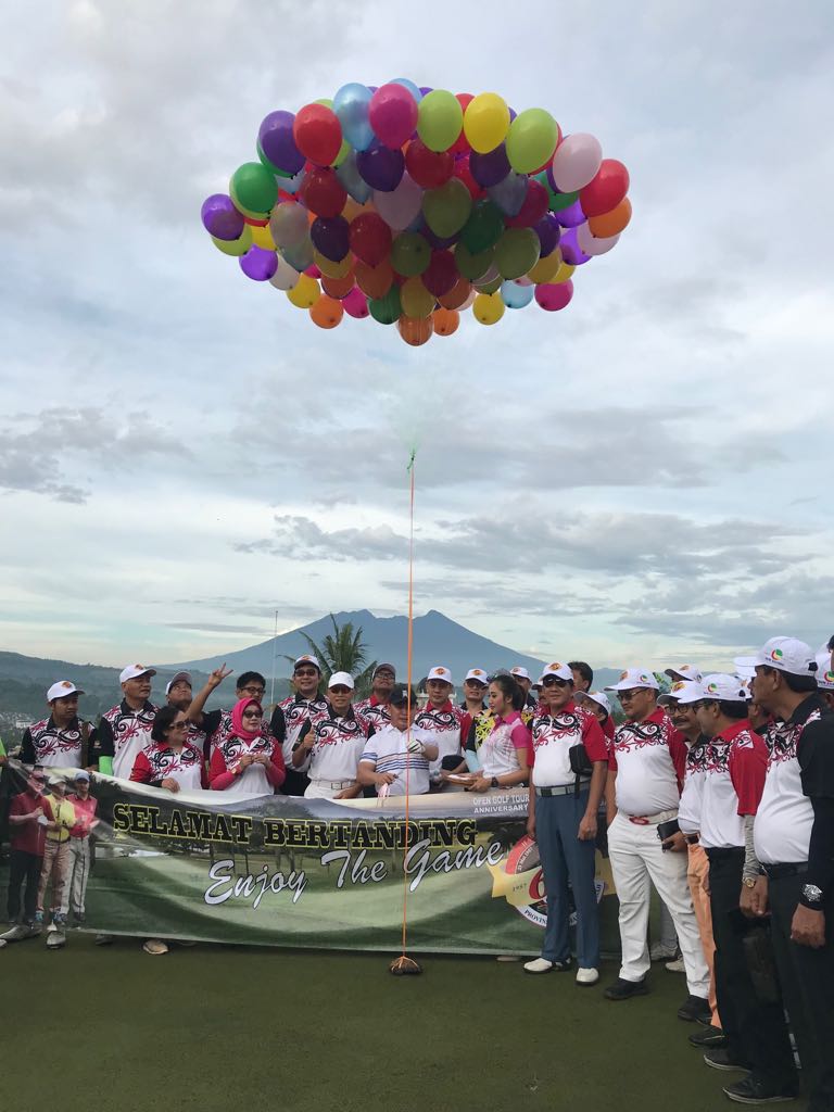 Gubernur Membuka Golf Tournament Gubernur Cup 2018 di Sentul Highlands Bogor