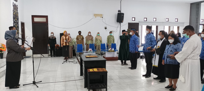Bupati Nurhidayah Lantik 129 Pejabat di Lingkup Pemkab Kobar