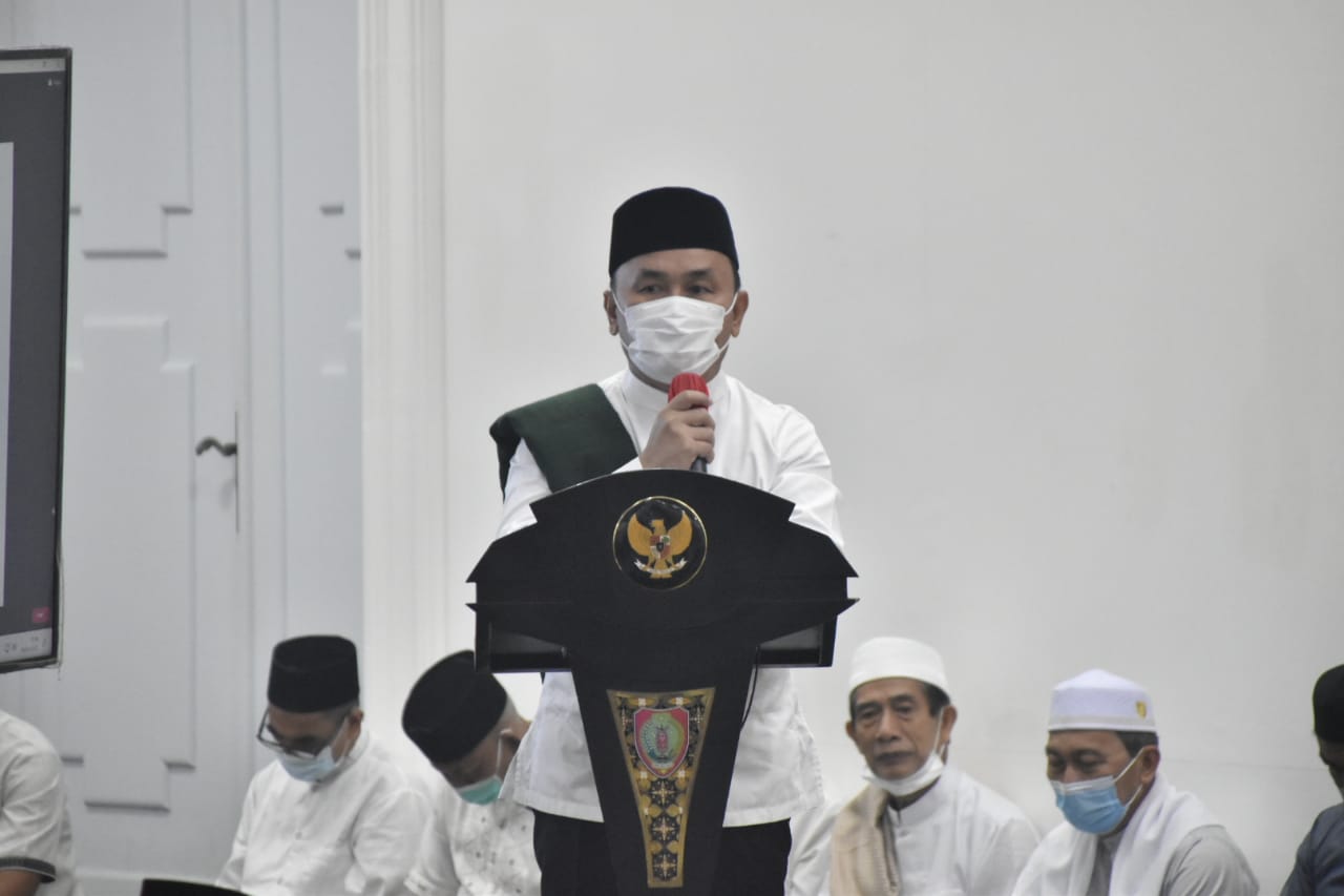 Menyongsong Idul Fitri, Gubernur Sugianto Sabran Silaturahmi dengan Pemkab/ Pemkot dan Perwakilan Elemen Masyarakat Secara Virtual