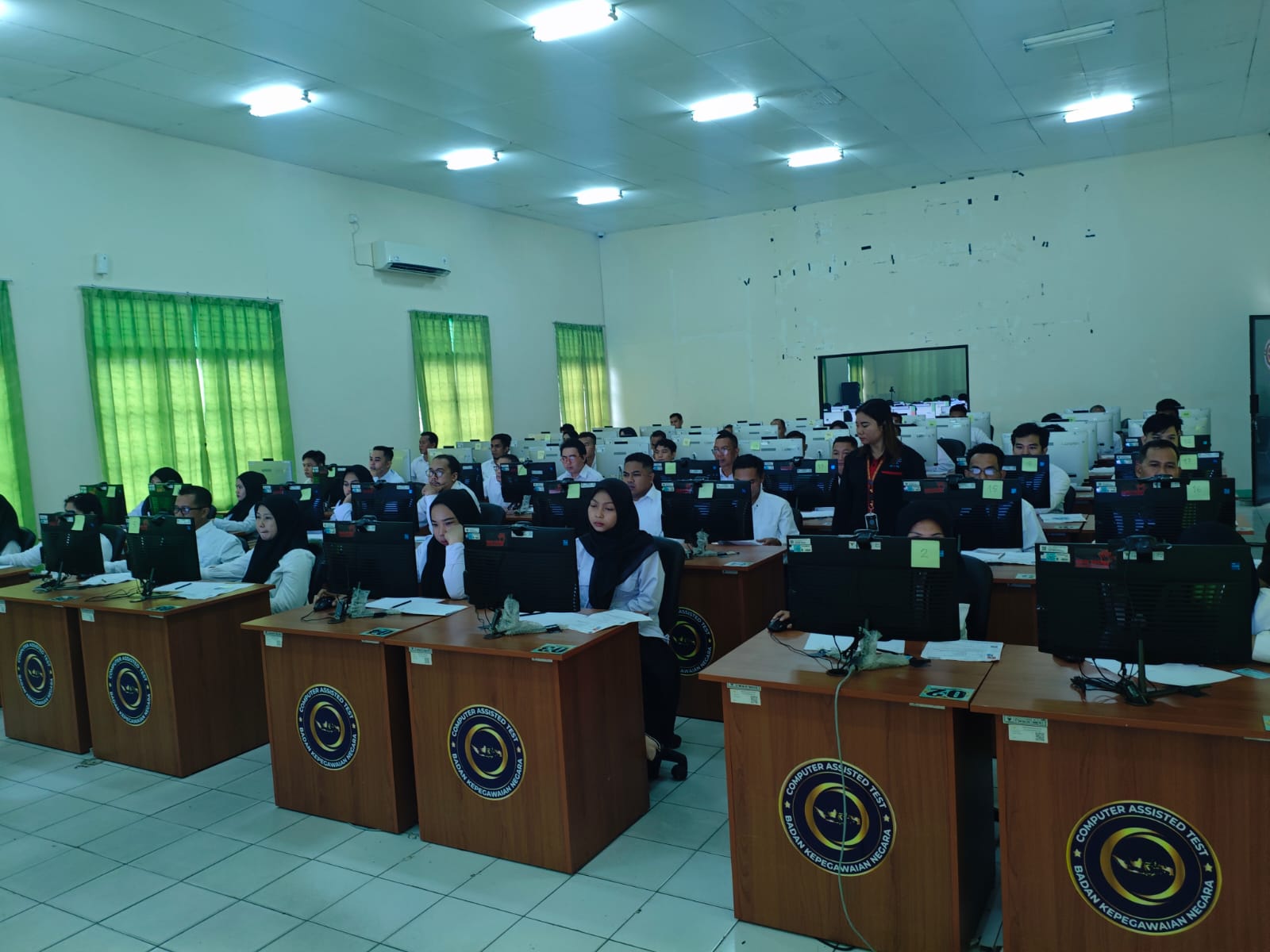 Kepala BKD Prov. Kalteng Pantau Langsung Pelaksanaan Seleksi PPPK Tahap 2