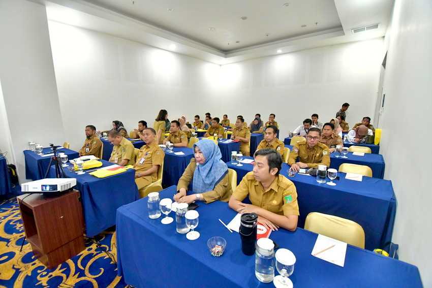 Kepala Bappedalitbang Prov. Kalteng Buka Rapat Penyelarasan Perencanaan Pembangunan