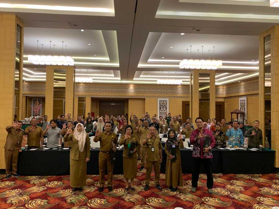 DLH Prov. Kalteng Gelar Rakor dan Sosialisasi Perhitungan IKPS dan Tata Cara Pengisian Pemuktahiran Data SIPSN