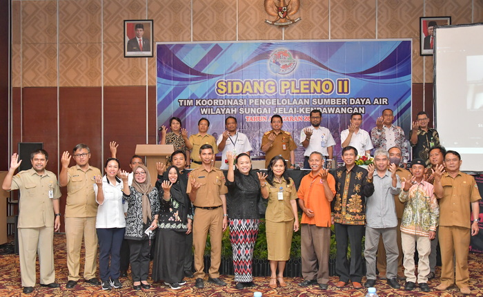 Kepala Bappedalitbang Prov. Kalteng Buka Sidang Pleno Ke-II TKPSDA WS Jelai-Kendawangan T.A 2023