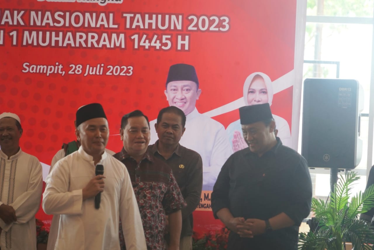 Silaturahmi dengan Anak Panti Asuhan dan Ponpes di Sampit, Gubernur Kalteng H. Sugianto Sabran Ajak Doakan Kalimantan Tengah