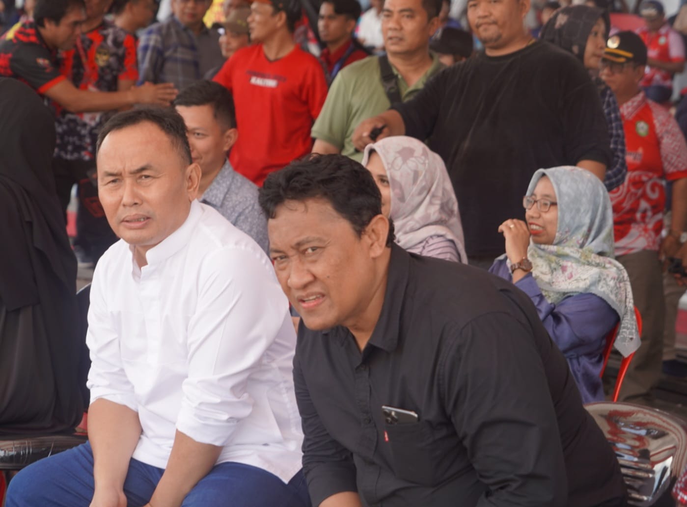 Saksikan Babak Penyisihan Pertandingan Sepak Bola, Gubernur Sugianto Sabran Tegaskan Atlet PON Harus Berasal dari Kalteng