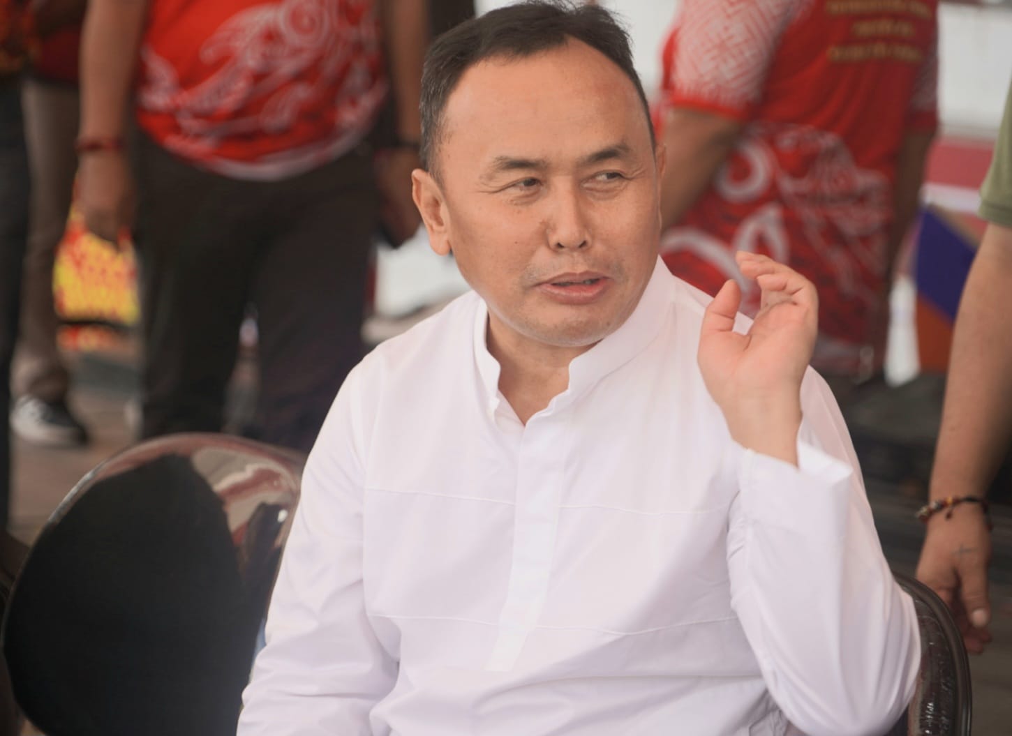 Saksikan Babak Penyisihan Pertandingan Sepak Bola, Gubernur Sugianto Sabran Tegaskan Atlet PON Harus Berasal dari Kalteng