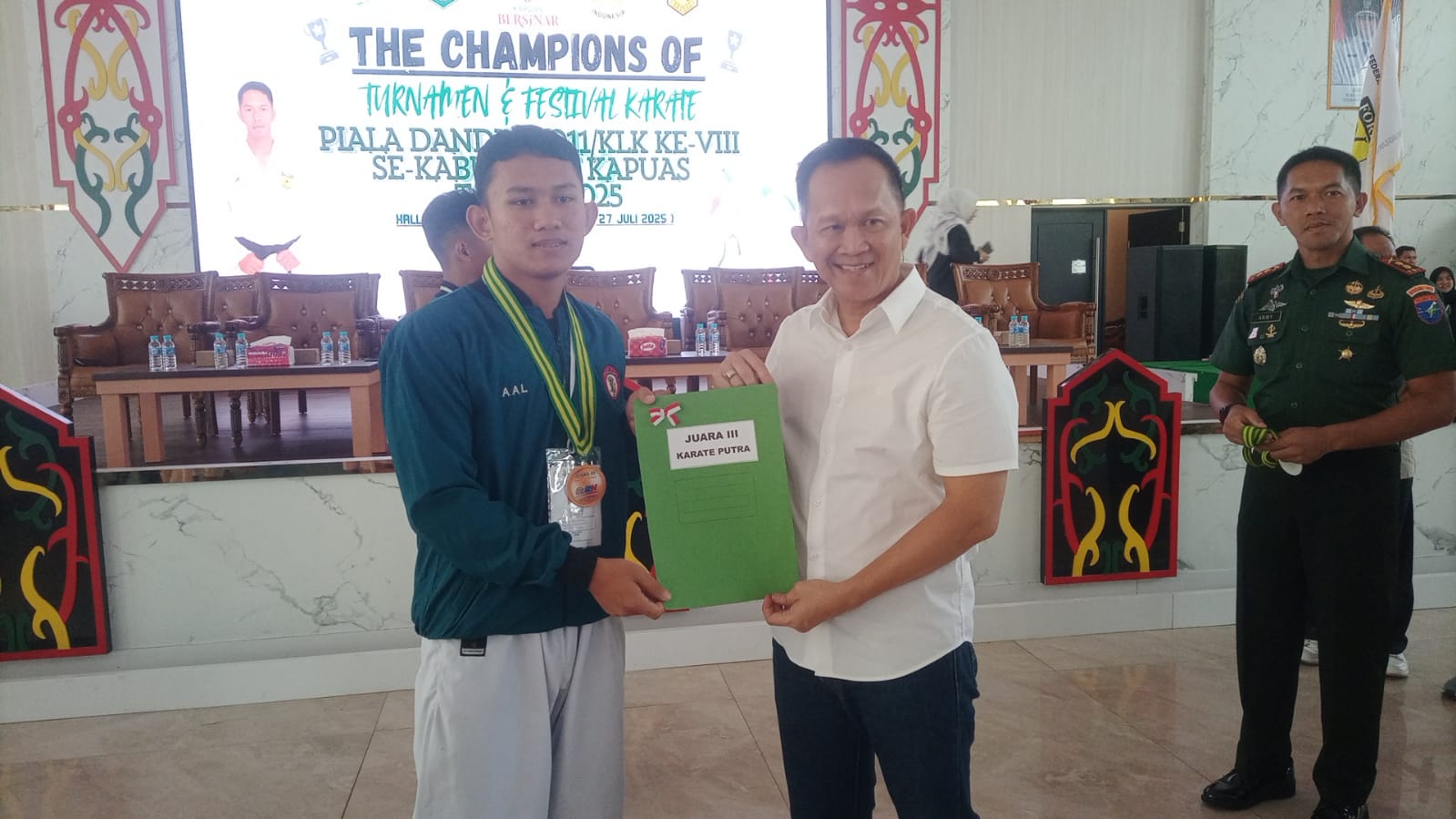Staf Ahli Bupati Kapuas Hadiri Festival Karate Piala Dandim 1011/KLK Ke-VIII