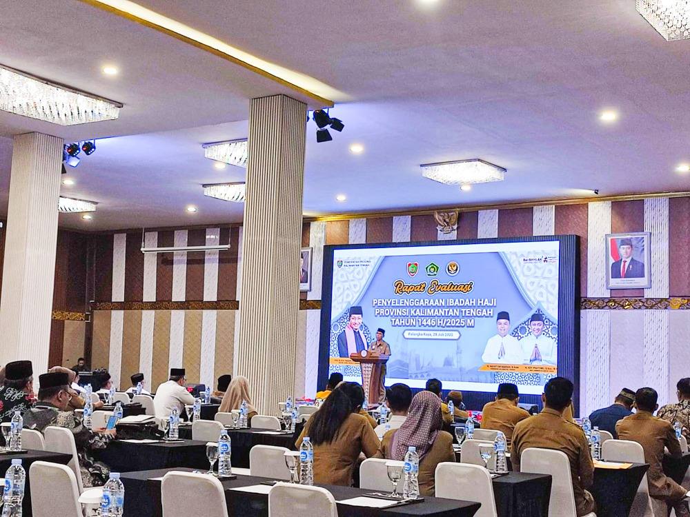 Rapat Evaluasi Haji 2025: Pemprov Kalteng Komitmen Wujudkan Pelayanan Amanah dan Bermartabat