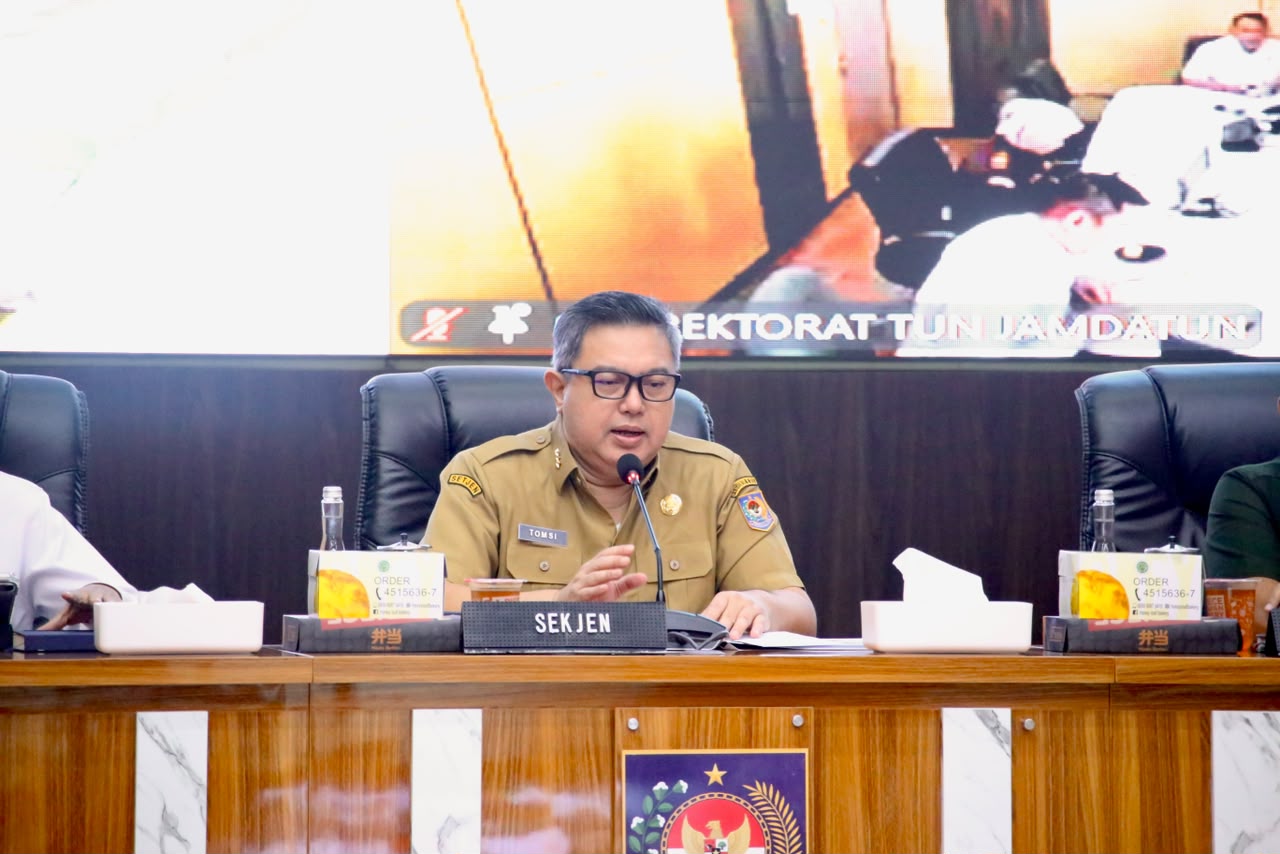 Sambut Hari Kemerdekaan, Sekjen Kemendagri Dorong Bulog dan Pemda Gencarkan Gerakan Pangan Murah