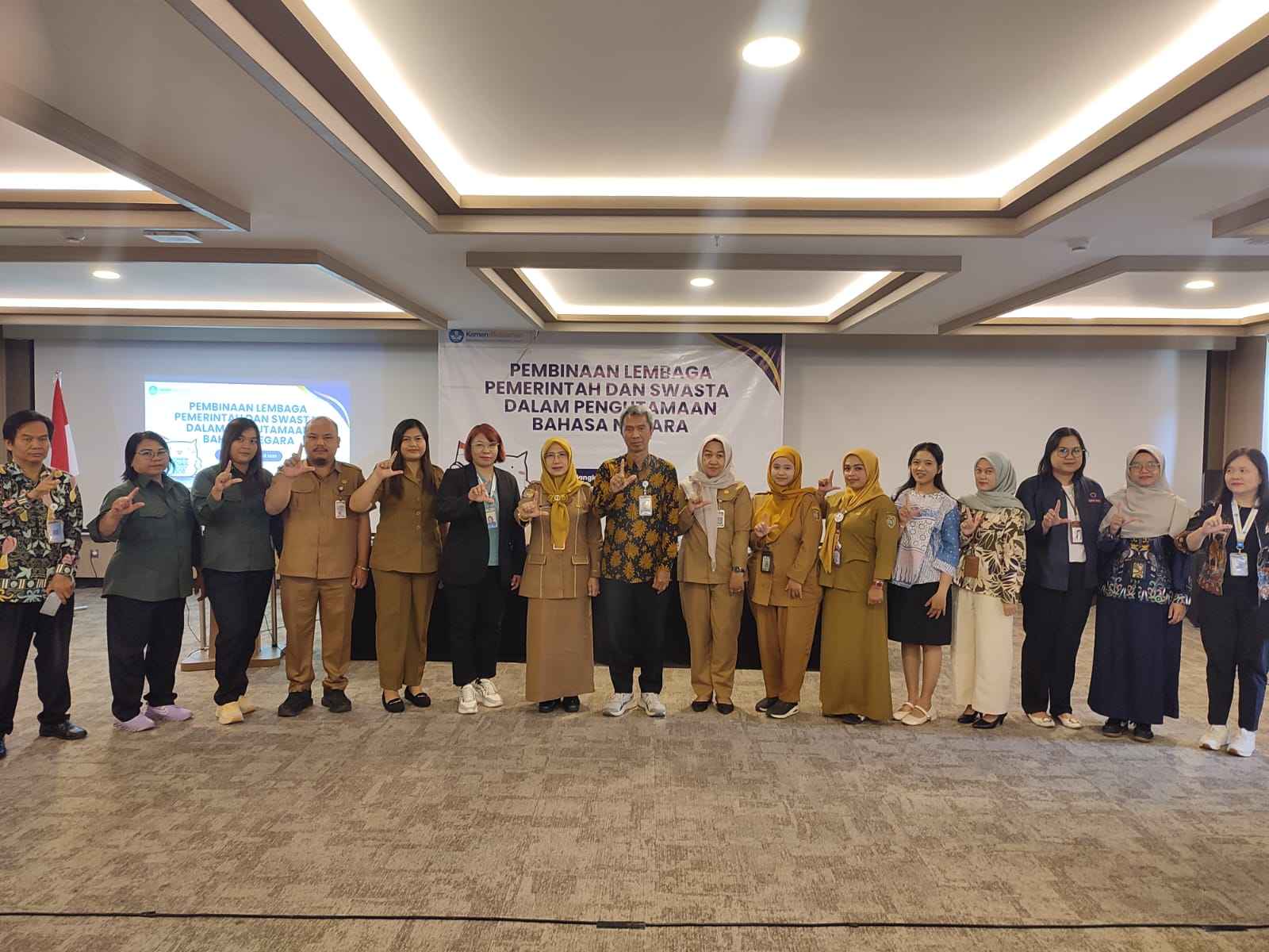 Pemprov Kalteng Perkuat Pengutamaan Bahasa Negara Melalui Pembinaan Lembaga Pemerintah dan Swasta