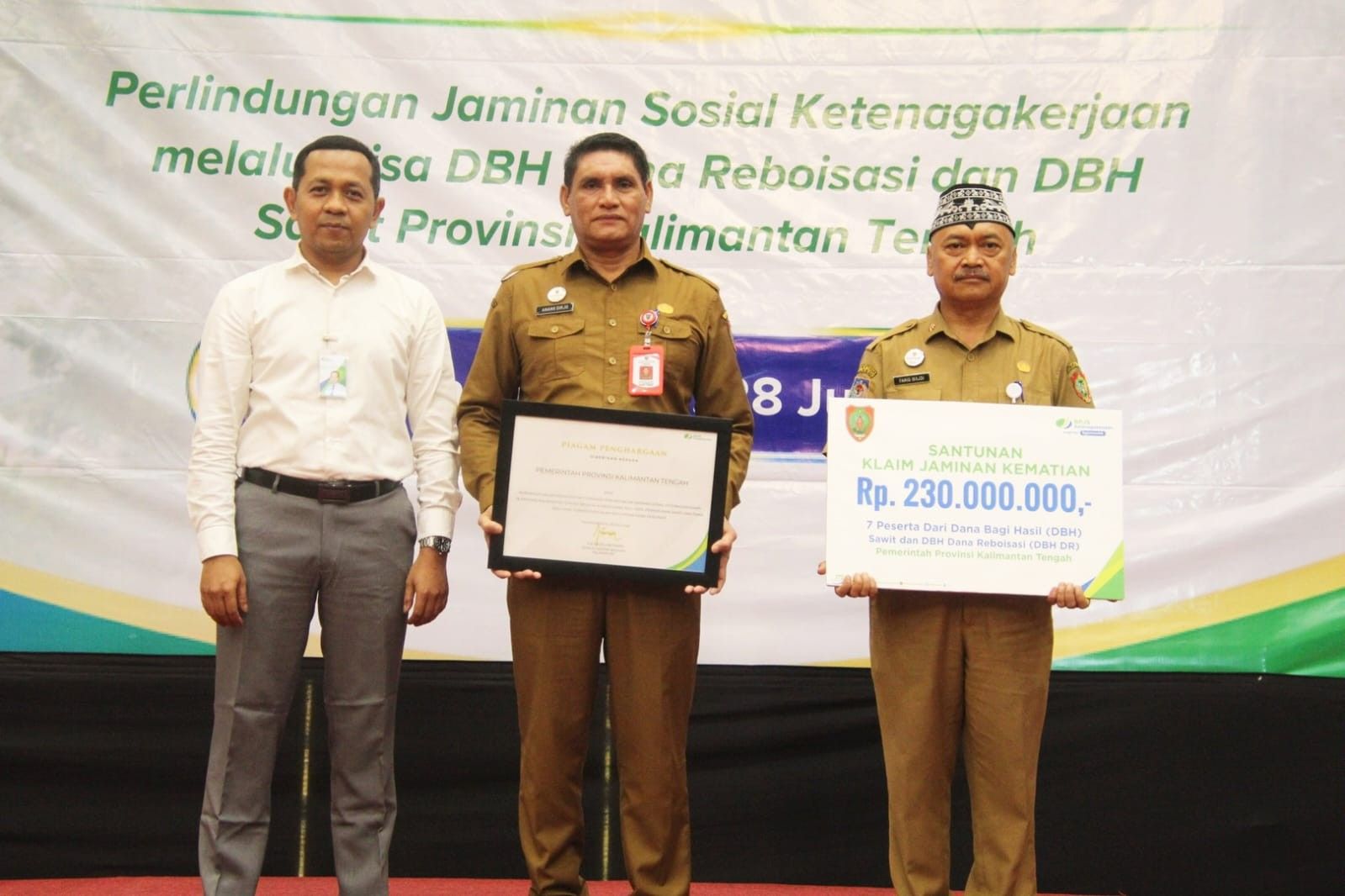 Pemprov Kalteng Dorong Optimalisasi DBH Sawit dan Dana Reboisasi untuk Perluas Perlindungan Jaminan Sosial Ketenagakerjaan   