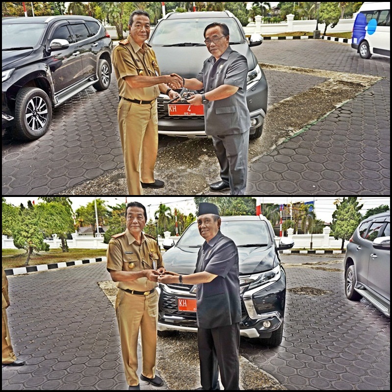 Pimpinan Dewan Kembalikan Mobil Dinas
