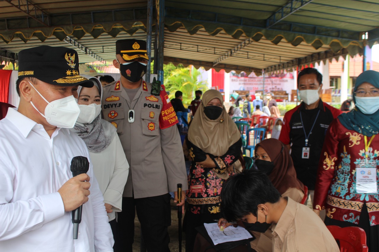 Gubernur :  Percepatan Vaksinasi Pelajar, Strategi  Wujudkan Pembelajaran Tatap Muka