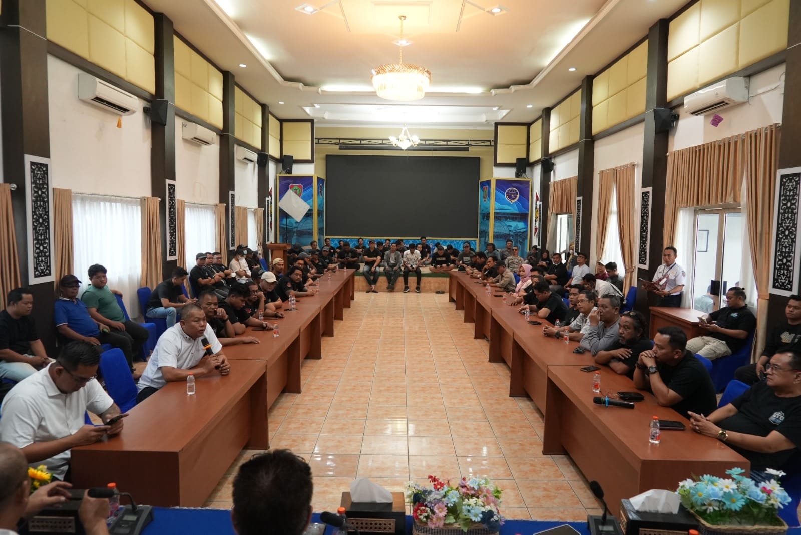 Dishub Kalteng Terima Aspirasi Komunitas Driver R4, Tarif Angkutan Sewa Khusus Disesuaikan Menjadi Rp5.500 per Kilometer