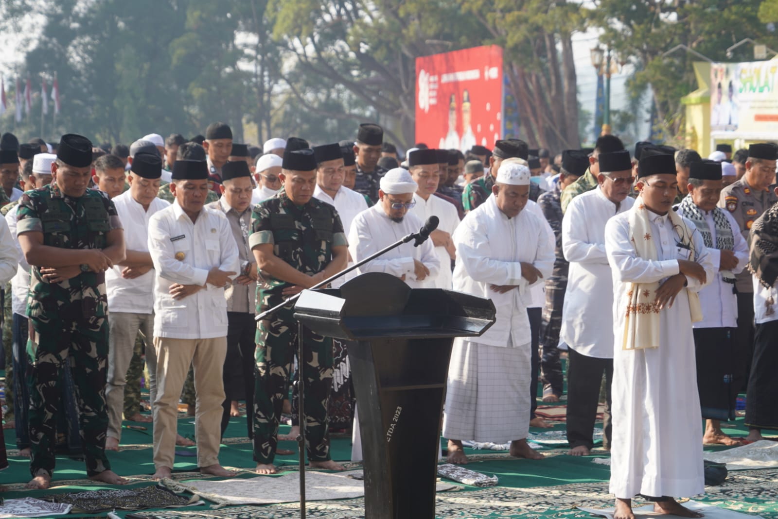 Gubernur Kalteng dan Masyarakat Kobar Gelar Salat Istisqa