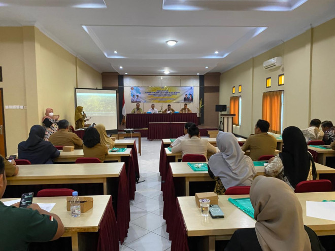 Disnakertrans Kobar Kukuhkan FKLPID Masa Bakti 2026–2029