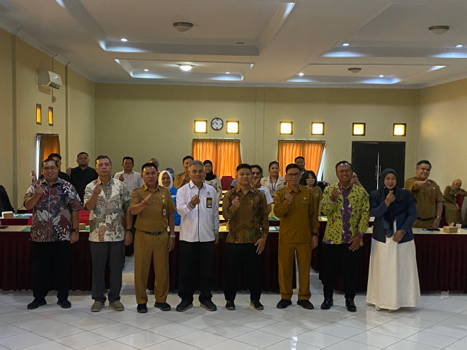 Disnakertrans Kobar Kukuhkan FKLPID Masa Bakti 2026–2029