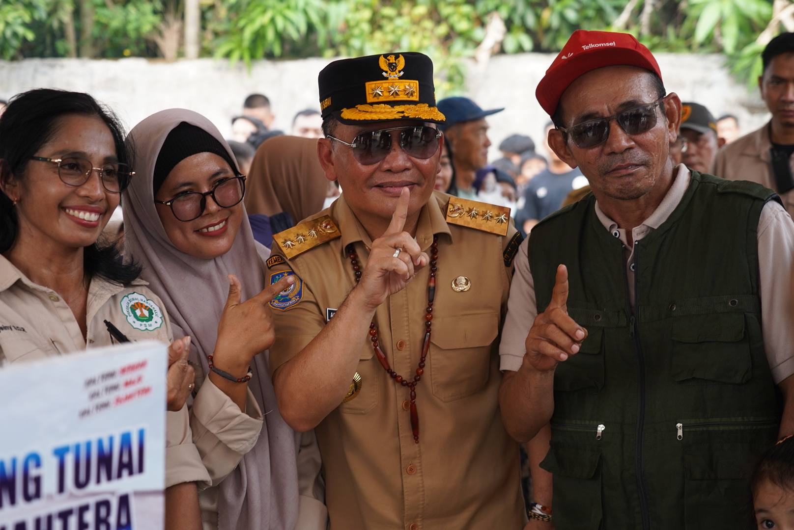 Gubernur Agustiar Sabran Sapa Warga Langkai, Bantuan Pangan dan KHBS Disalurkan