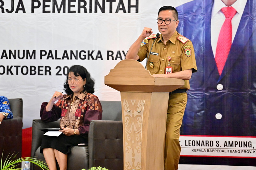 Kepala Bappedalitbang Prov. Kalteng Buka Pembinaan Teknis Kerangka Ekonomi Makro Daerah