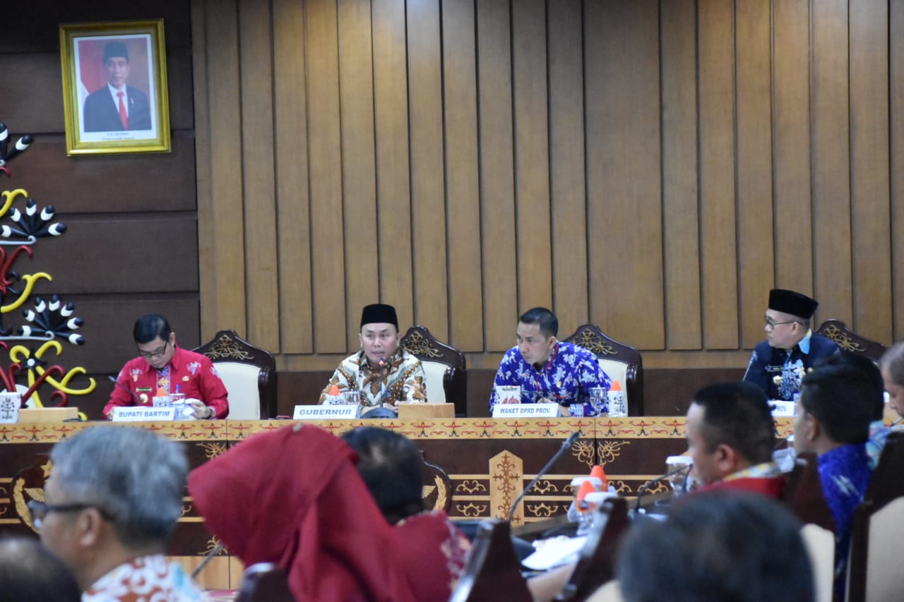 Gubernur Kalteng Pimpin Rapat Terkait Permasalahan Jalan eks Pertamina di Barito Timur