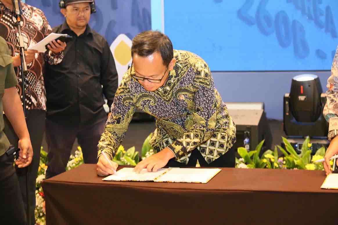 Wamendagri Bima Tekankan Pentingnya Peran Kepala Daerah Dukung Promosi UMKM di Ruang Infrastruktur Publik