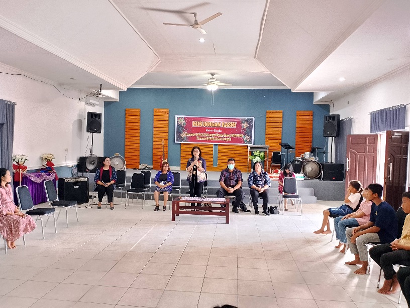 Rayakan Momen Natal, Dinas P3APPKB Lakukan Kunjungan Kasih