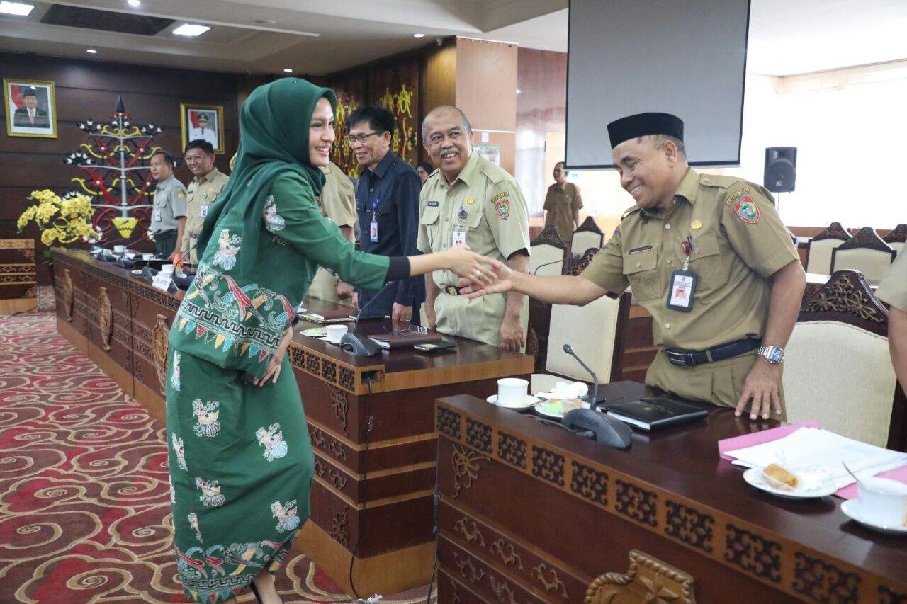 Ibu Ivo Akan Rapat dan Membuat Konsep Bersama SOPD Untuk Kemajuan PKK Kalteng