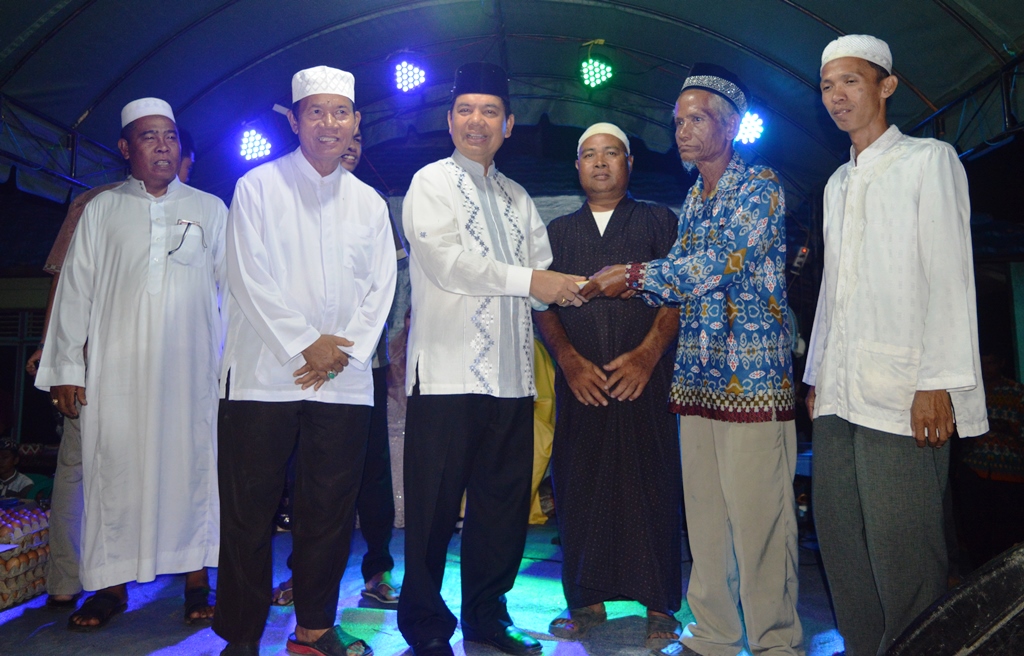 Bupati Ikuti Lelang Malam Pekan Amal 