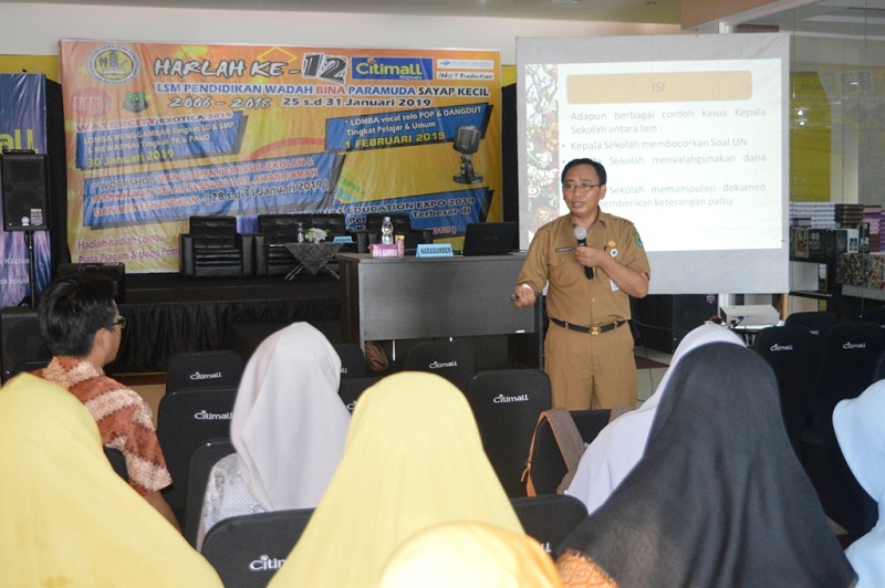 Diskominfo Berikan Workshop Manajemen Komunikasi di Sekolah