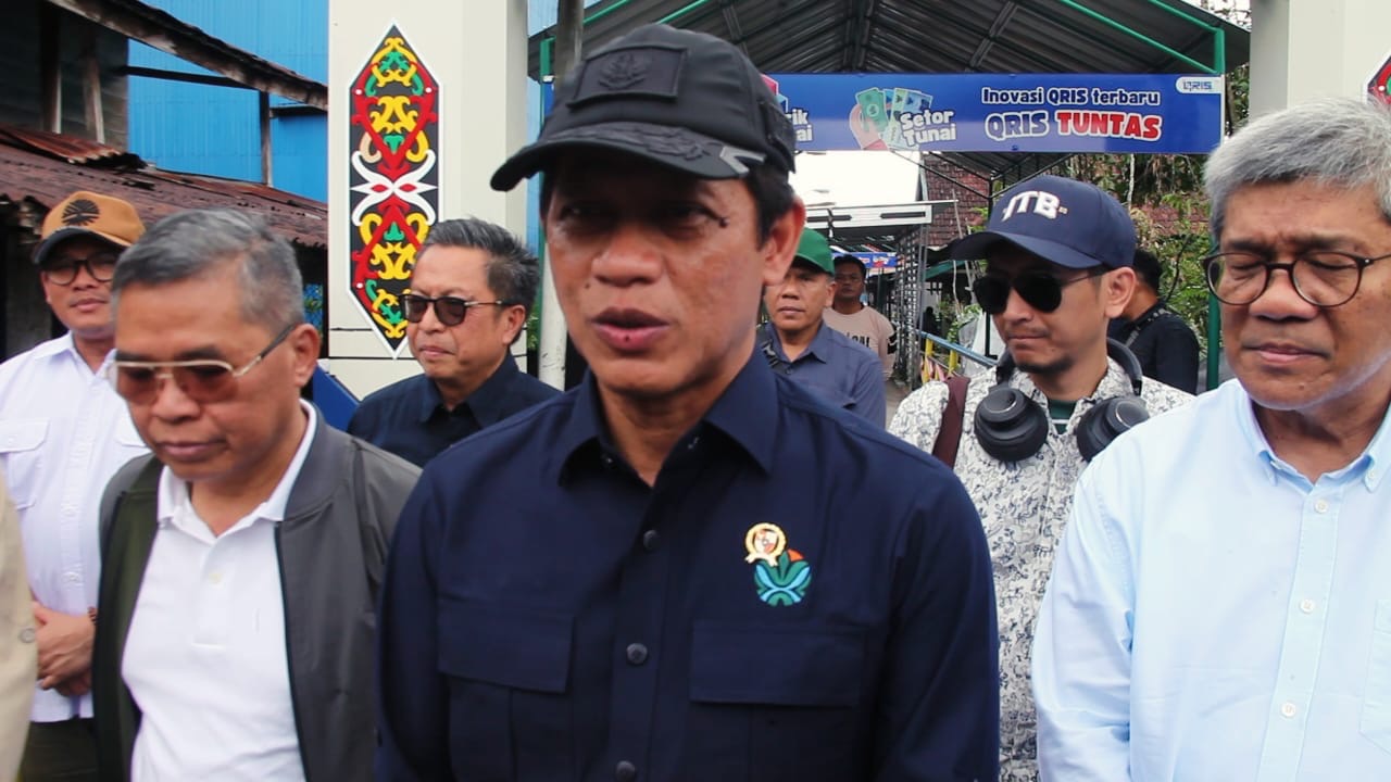 Kepala DLH Dampingi Kunjungan Menteri LHK ke Kalteng, Tinjau Pengelolaan Gambut di Taman Nasional Sebangau