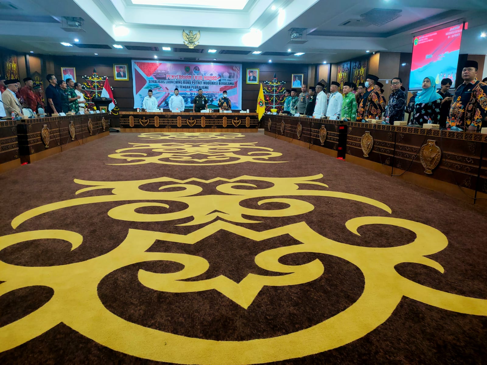 Kepala Badan Kesbangpol Prov. Kalteng Hadiri FKUB Award