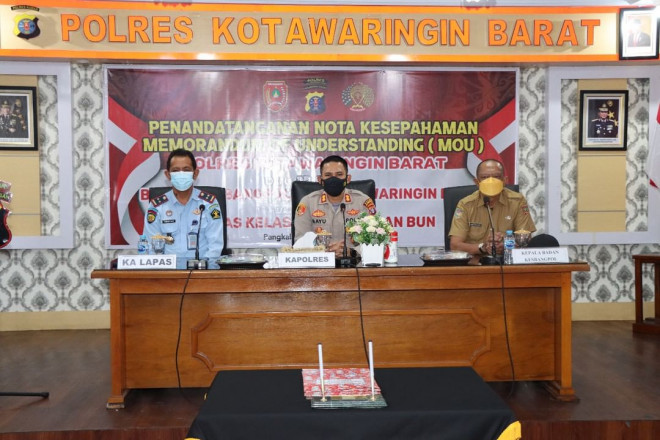Polres Kobar Teken MoU dengan Badan Kesbangpol Kobar dan Lapas Kelas II Pangkalan Bun