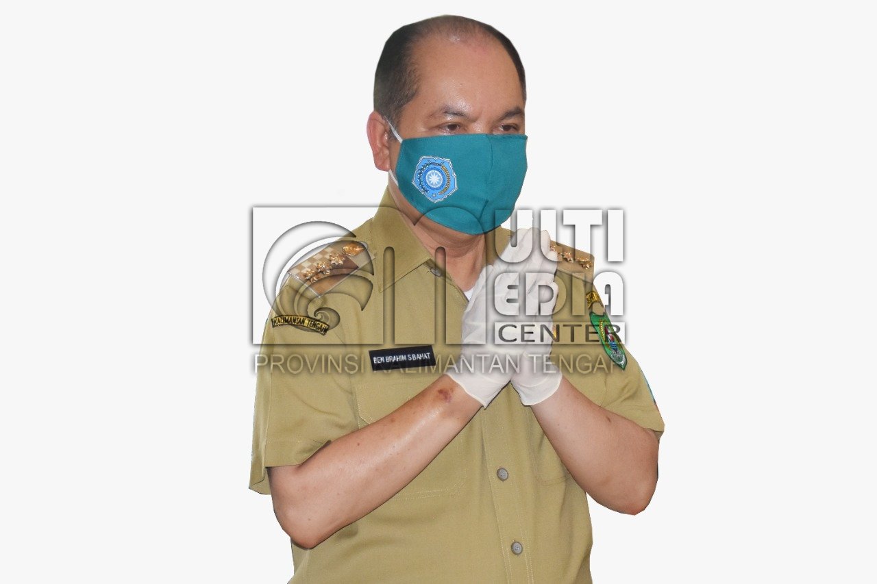 Bupati Kapuas Minta Petugas Kesehatan Gunakan APD Lengkap Saat Layani Masyarakat