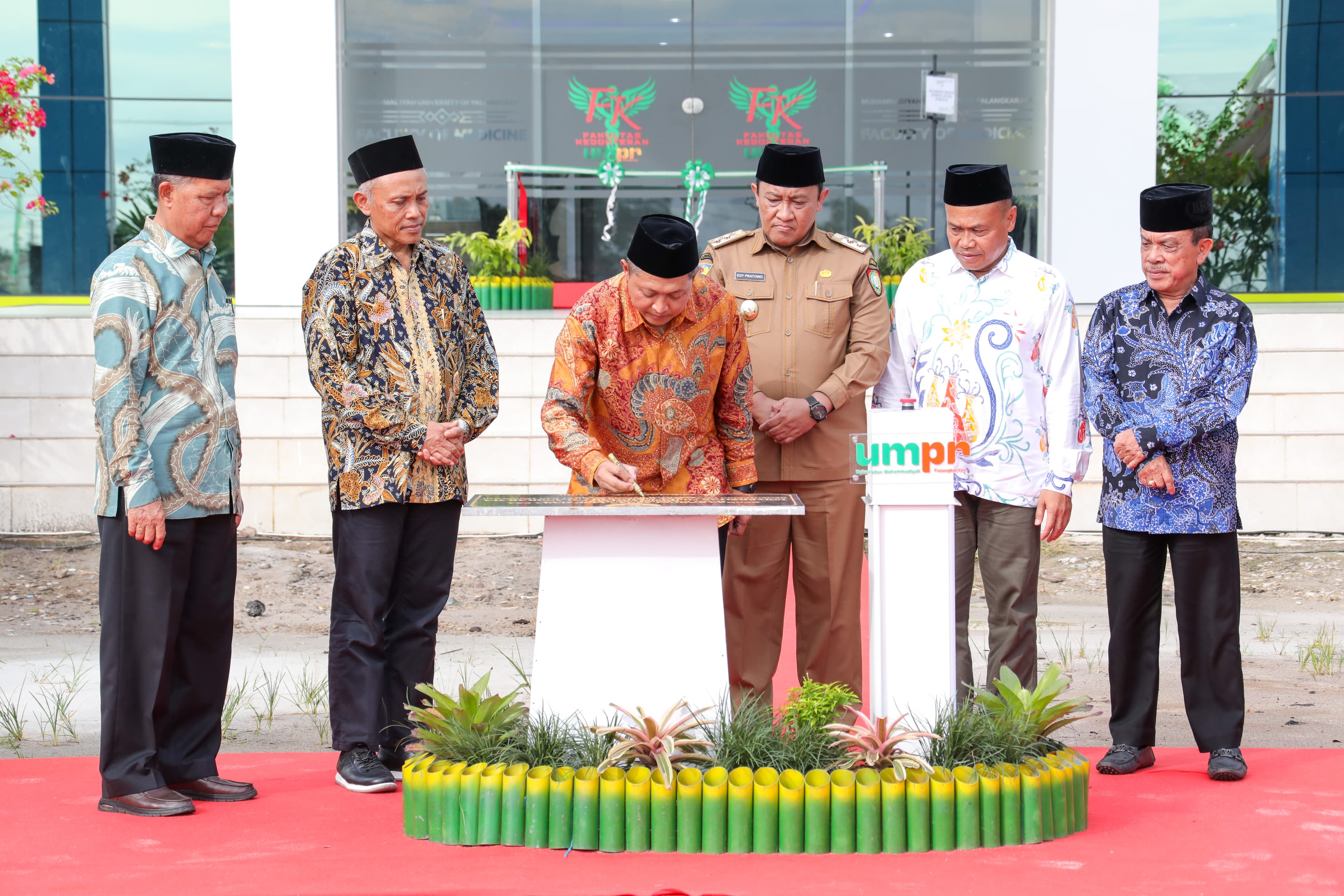 Wagub Edy Pratowo Hadiri Peresmian Kampus II Universitas Muhammadiyah Palangka Raya 