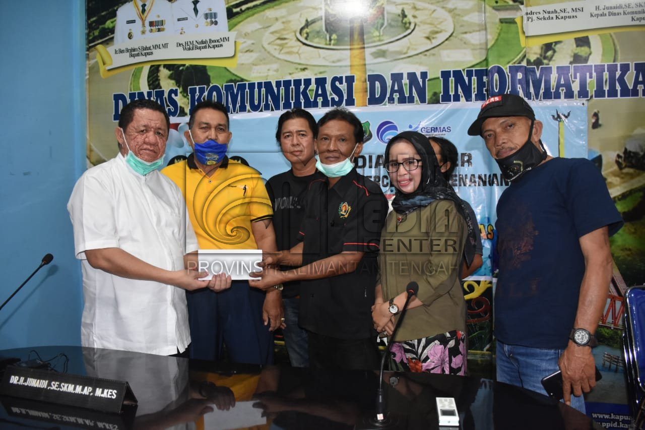 Diskominfo Kapuas Jalin Silaturahmi Dengan Insan Pers Kapuas
