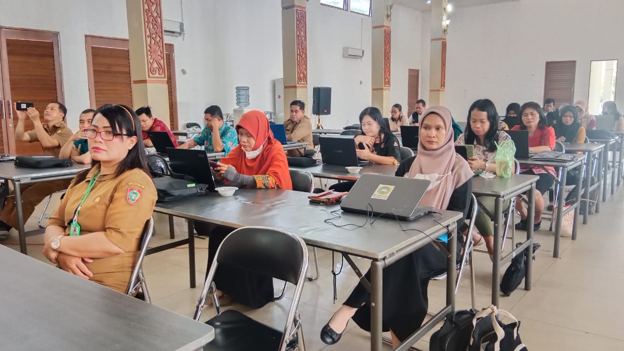 Tingkatkan Kompetensi, Puluhan Guru di Kota Palangka Raya Ikuti Sosialisasi PembaTIK dan Kihajar STEM 2023