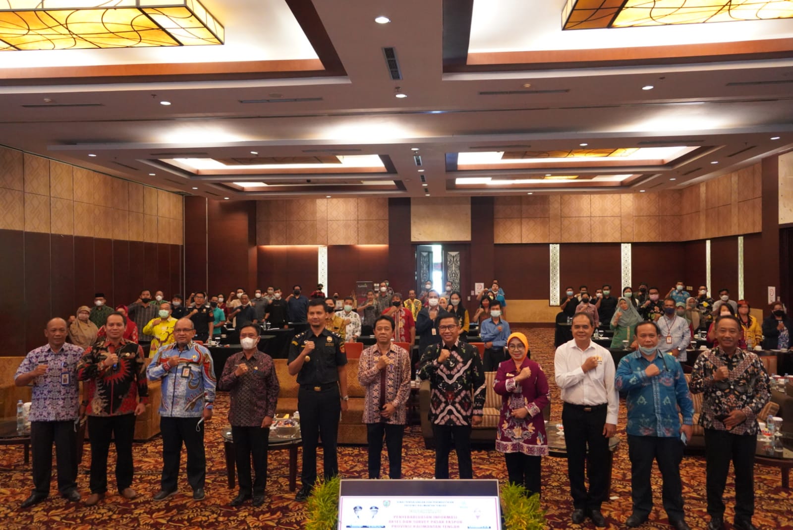 Asisten Ekbang Leonard S. Ampung Buka kegiatan Diseminasi Penyebarluasan Informasi Akses dan Survey Pasar Ekspor Prov. Kalteng