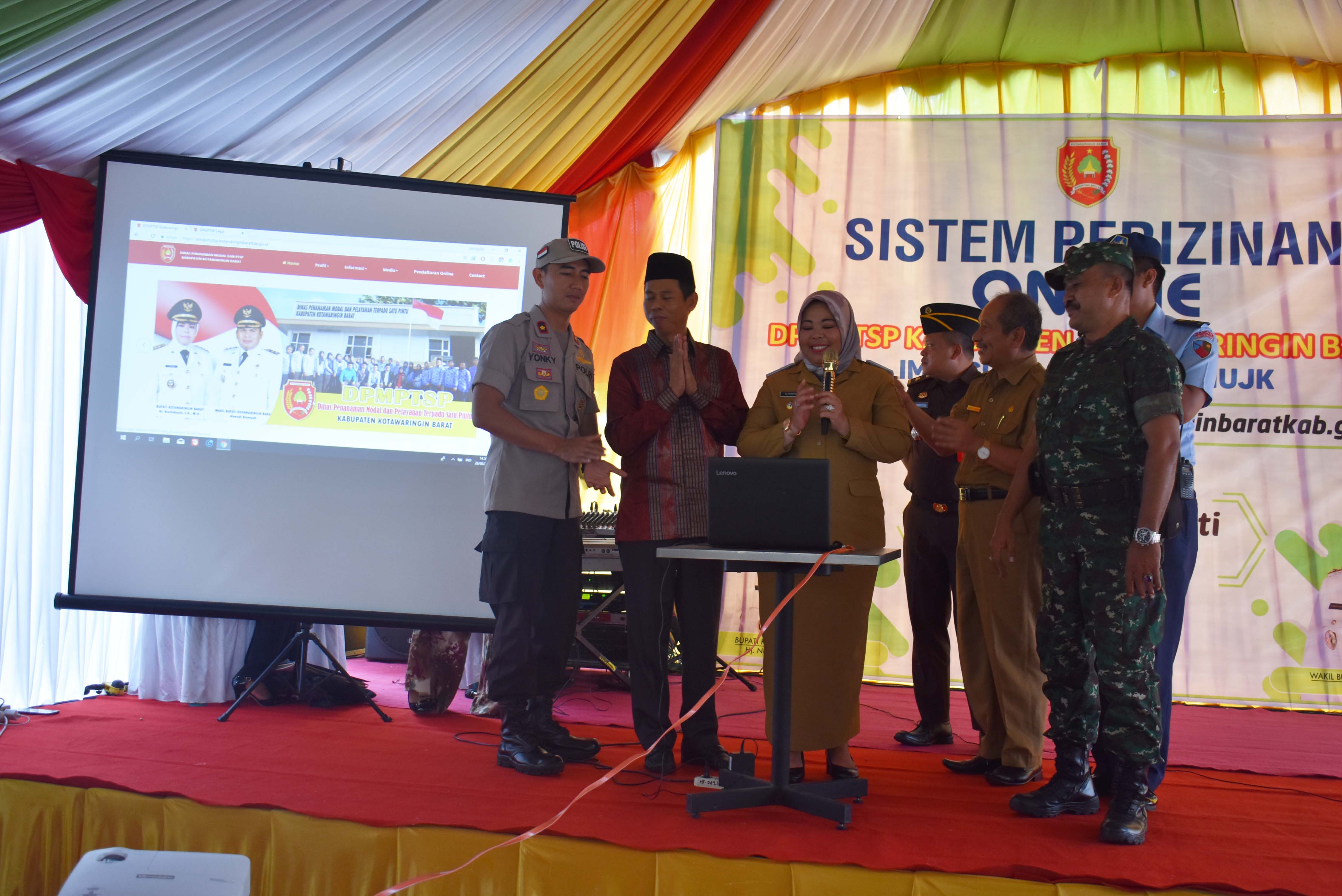 Bupati Kobar Launching Aplikasi Perizinan Online