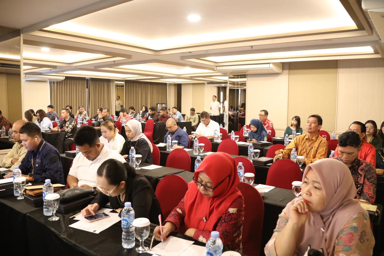 Sahli Gubernur Yuas Elko Buka Sosialisasi dan Bimtek Implementasi Pengawasan Perizinan Berusaha Berbasis Risiko