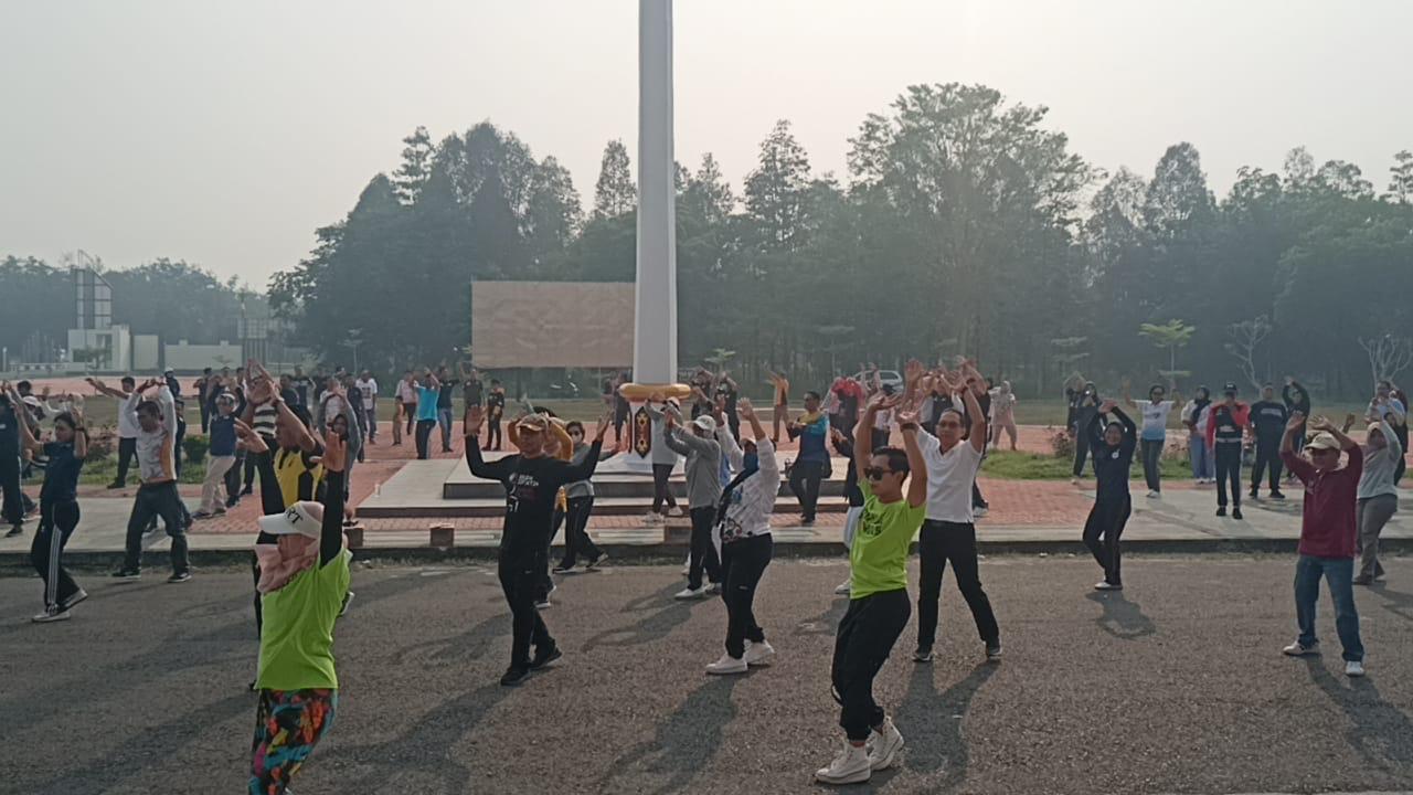 Peringati Hari Perhubungan Nasional, Dishub Pulang Pisau Gelar Senam Bersama 