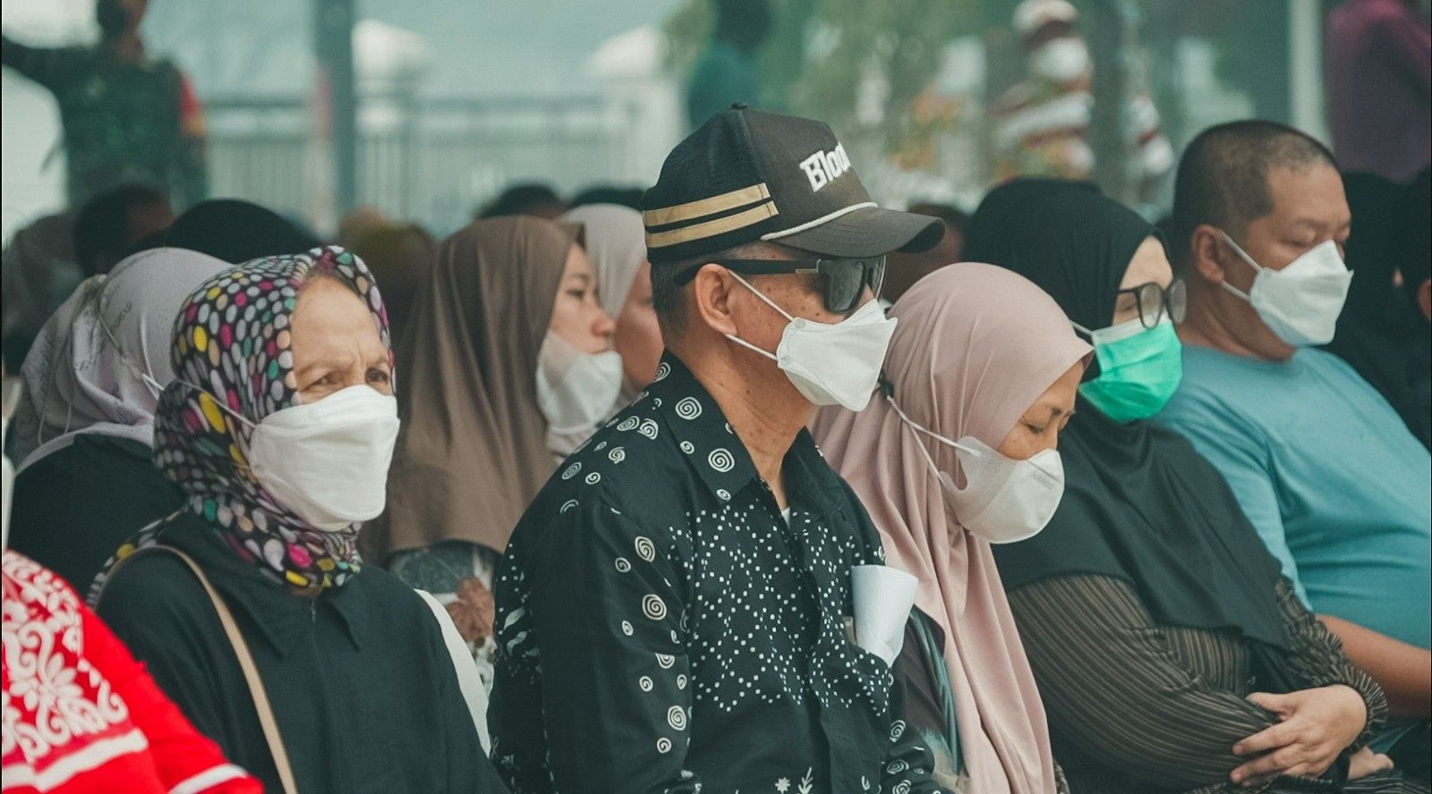 Hadapi Dampak Karhutla, Gubernur Agustiar Sabran Salurkan Bantuan Pangan dan BLT KHBS bagi Warga Panarung   