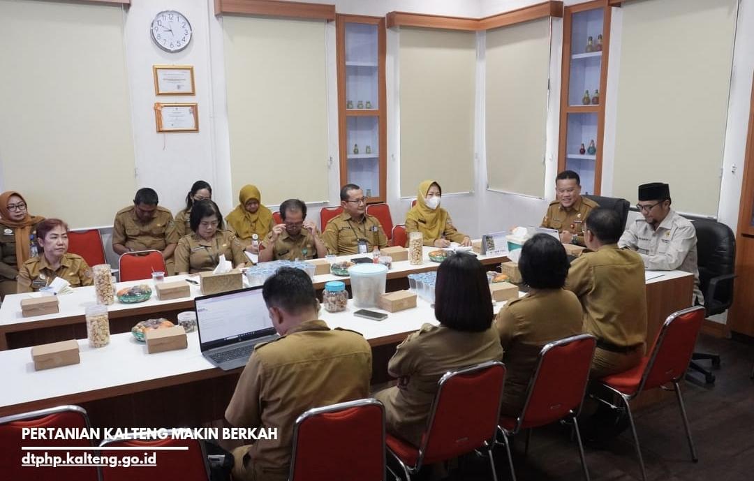 Perkuat Keterbukaan Informasi Publik, Dinas TPHP Prov Kalteng Terima Visitasi PPID