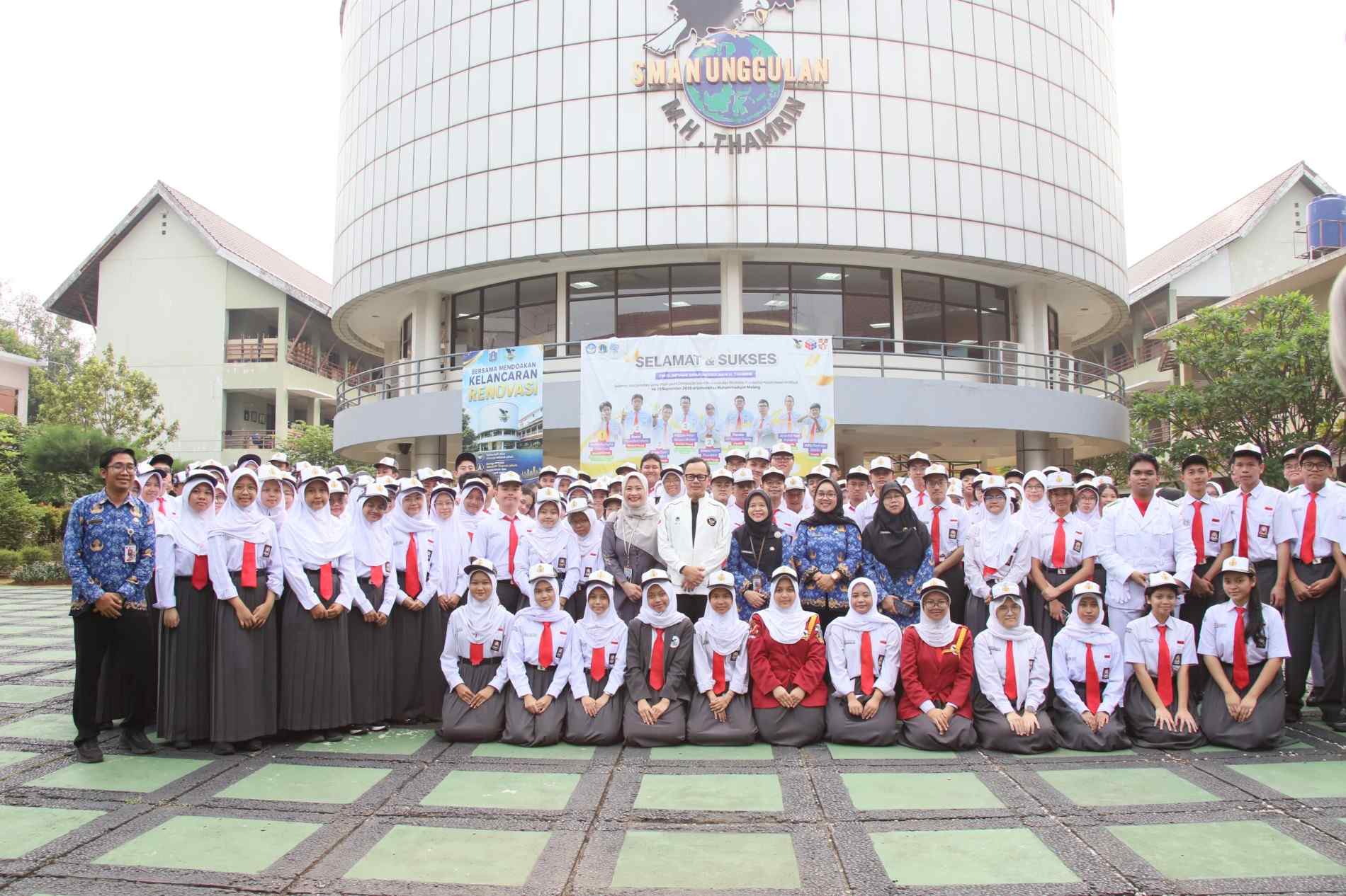 Peringati Hari Sumpah Pemuda, Wamendagri Bima Arya Ajak Siswa SMAN Unggulan M.H. Thamrin Siapkan Indonesia Emas 2045