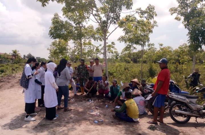 Kelurahan Kalampangan Giat Gotong Royong dan Pembagian Bubuk Abate