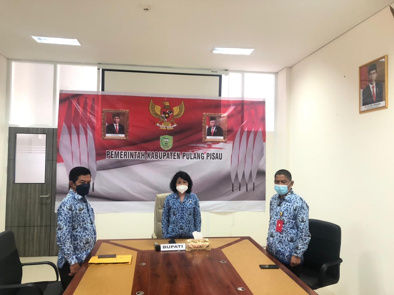 Bupati Pulang Pisau Hadiri Penyerahan DIPA dan TKDD TA 2022 Secara Virtual