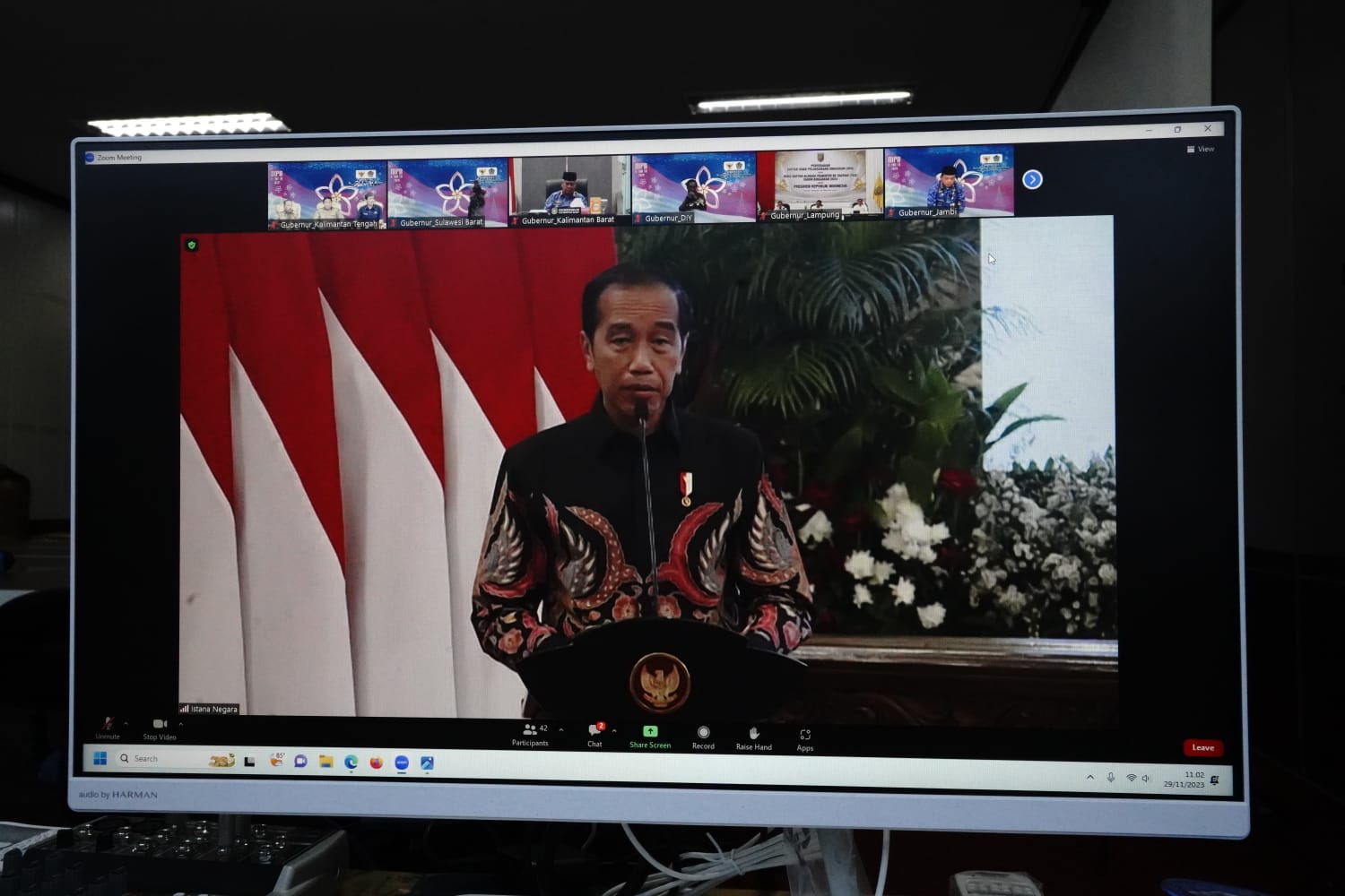 Wagub Kalteng Edy Pratowo Hadiri Penyerahan DIPA dan Buku TKD Tahun 2024 oleh Presiden RI secara Virtual